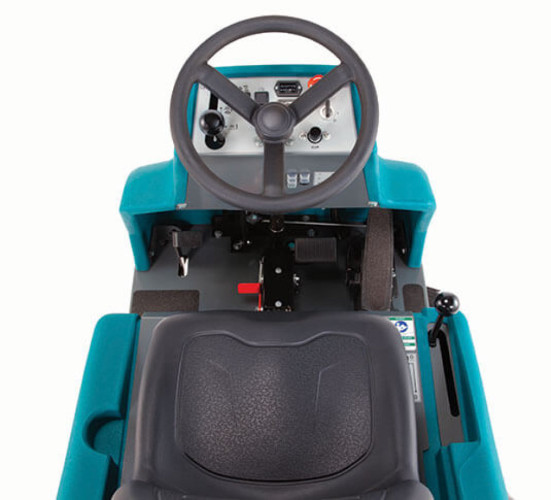 Подметальная машина Tennant 6100